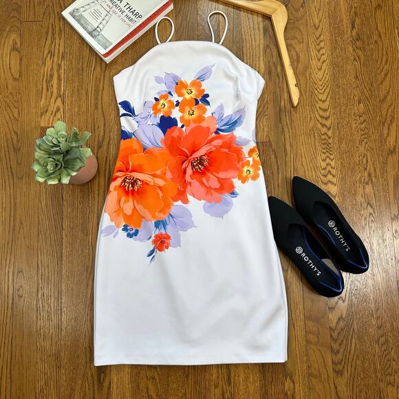 GUESS White Floral Mini Sheath Dress - Picture 2 of 9